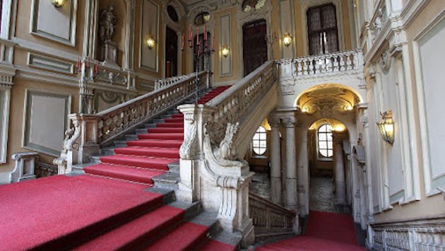 Palazzo Barolo, scalone interno.jpg