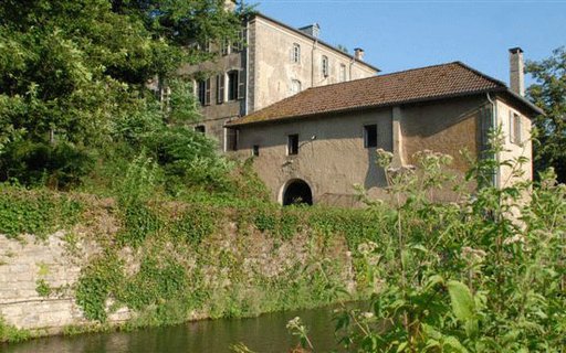 Bains-les-Bains_-_Manifacture_Royale2.jpg